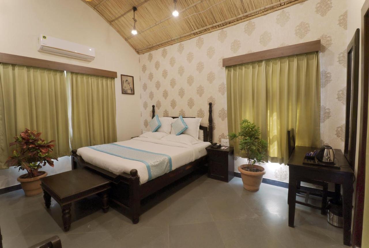 Keshav Resort Udaipur Exterior foto