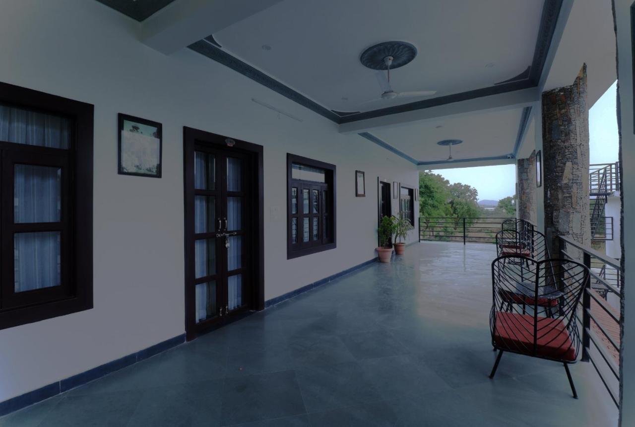 Keshav Resort Udaipur Exterior foto